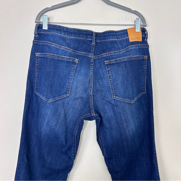 DU/ER Performance Denim Girlfriend - Heritage Blue Women’s Size 31x30 Jeans - Picture 8 of 15